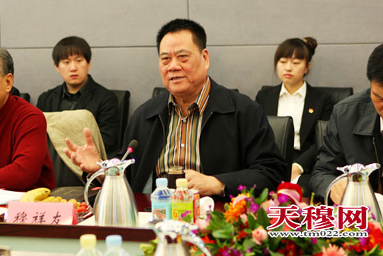   今天（3月27）上午,天津市北辰区天穆镇召开人大代表组一季度活动，北辰区人大常委会主任穆瑞刚出席了活动。听取2012年天穆镇人大代表组活动安排。