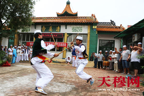 天穆重刀队与黄骅后街五虎棍技艺交流活动