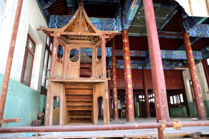 天穆清真北寺正在维修。